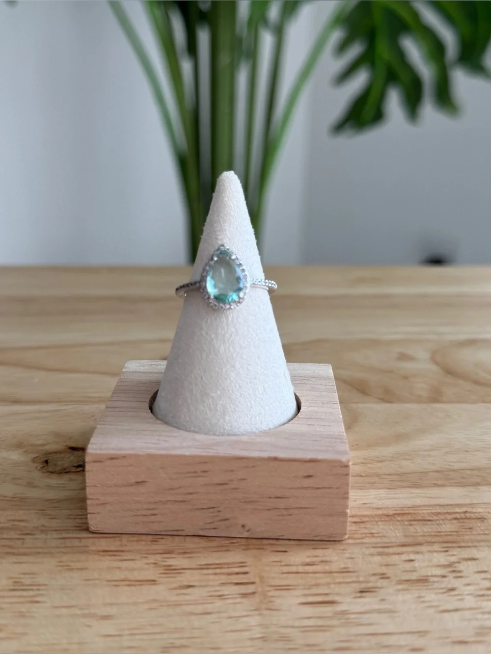 Pear Cut Aqua Blue Halo CZ Ring Size 7 Silver Tone Teardrop Statement Ring